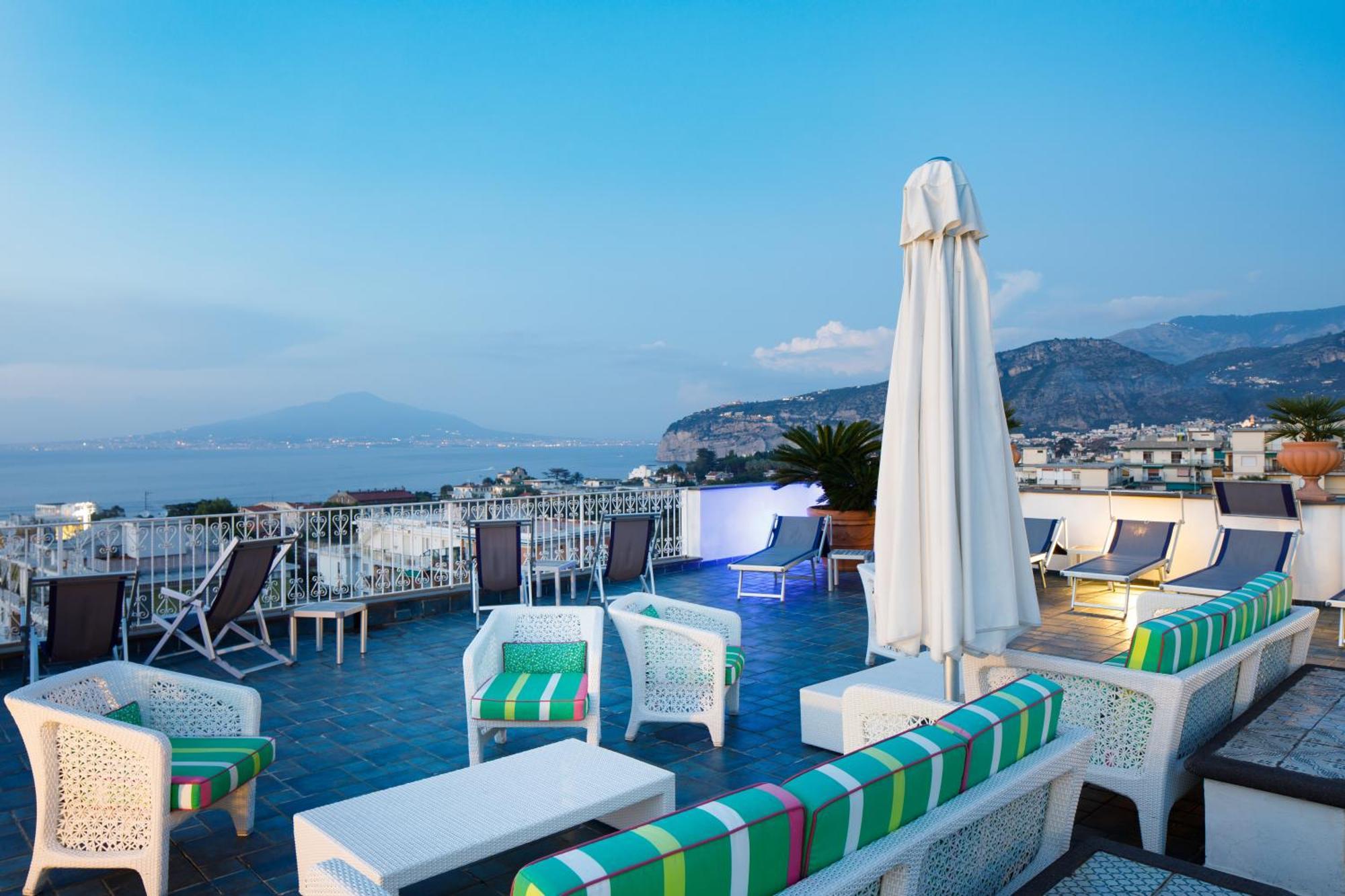 Hotel Zi' Teresa ซอร์เรนโต ภายนอก รูปภาพ
