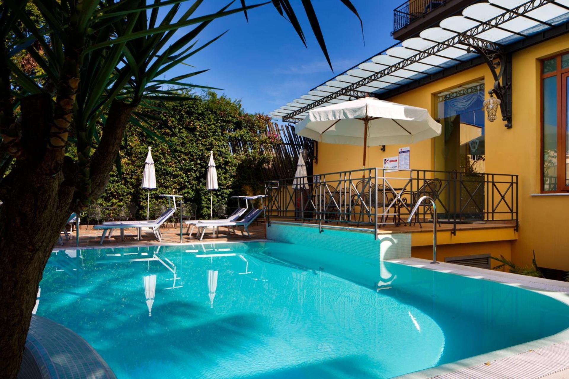 Hotel Zi' Teresa ซอร์เรนโต ภายนอก รูปภาพ