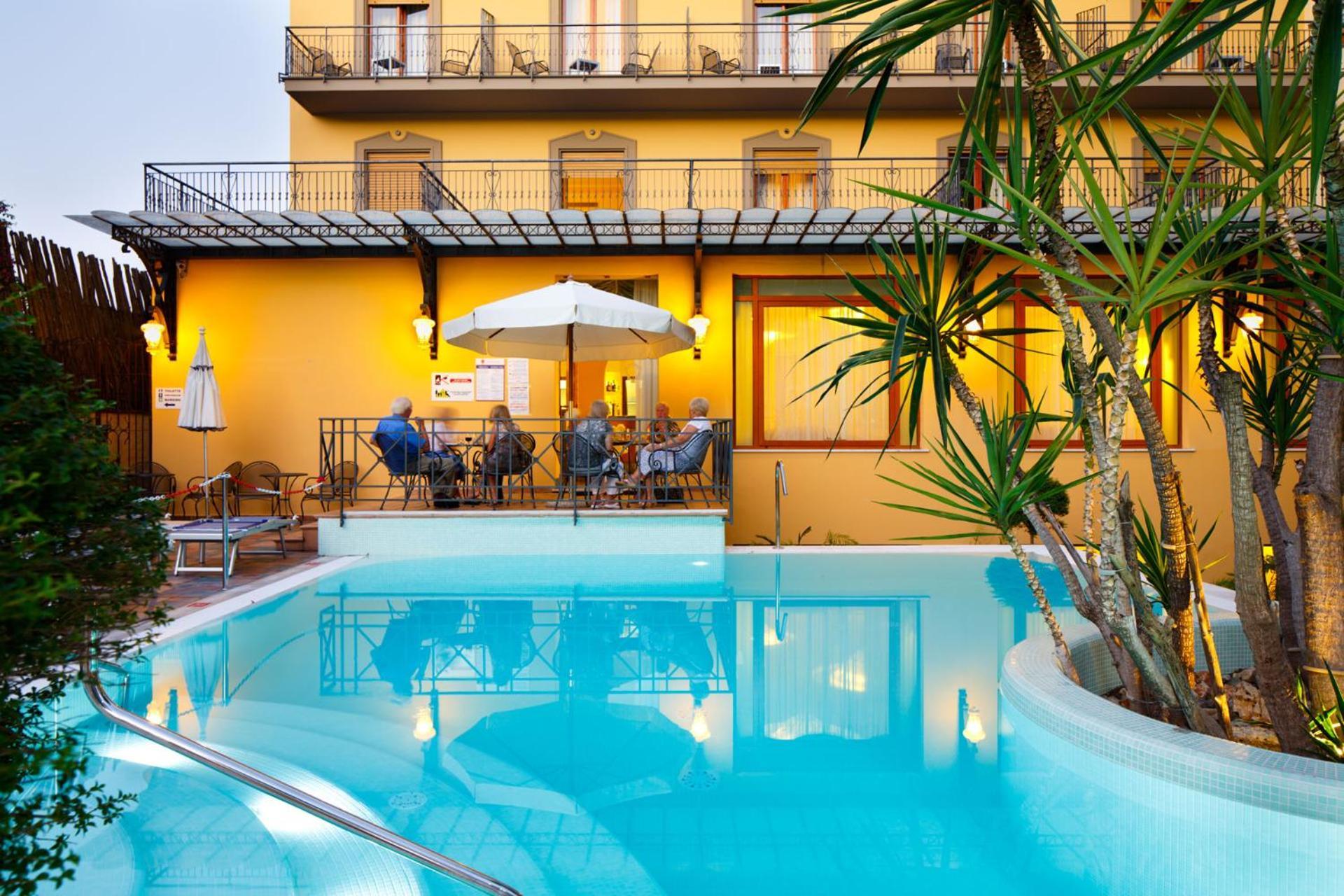 Hotel Zi' Teresa ซอร์เรนโต ภายนอก รูปภาพ